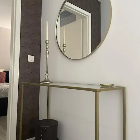 Διαμέρισμα Lovely 1 Bedroom Appt With Terrace